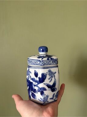 🦋Vintage Chinese Ginger Jar🦋
